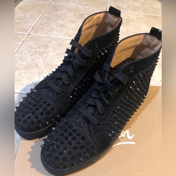 Christian Louboutin HT Flat Patent Spikes Brand New size 40 (7US) 3140487